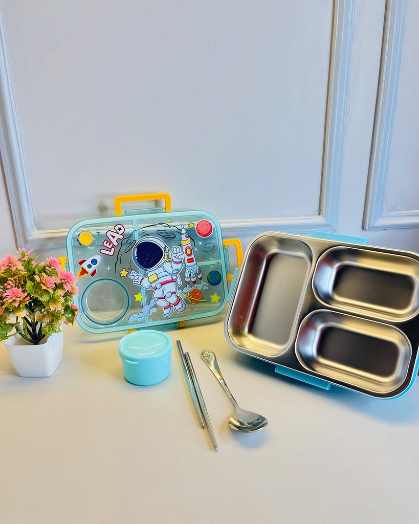 Stainless Steel Lunch Box With 3 Campartments