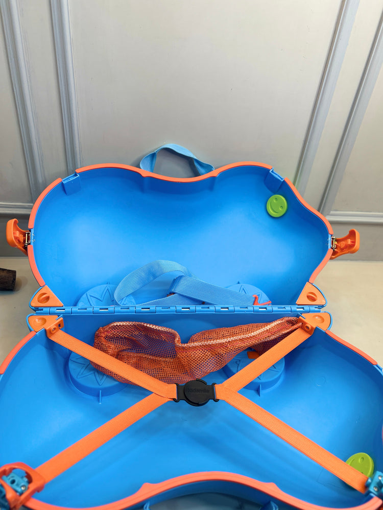 Sitting Kids Trolly